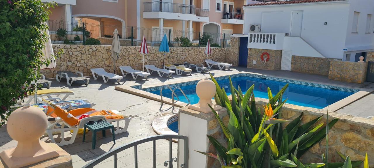 Apartamentos Cabrita Olhos de Agua  Exteriör bild