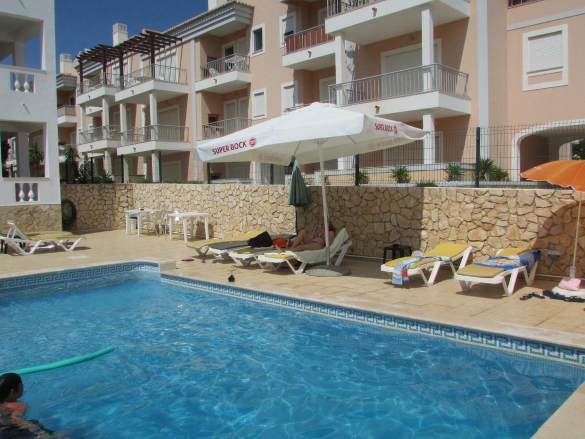 Apartamentos Cabrita Olhos de Agua  Exteriör bild